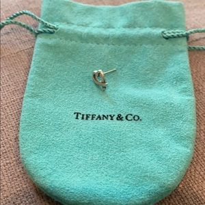 Tiffany & Co. earring